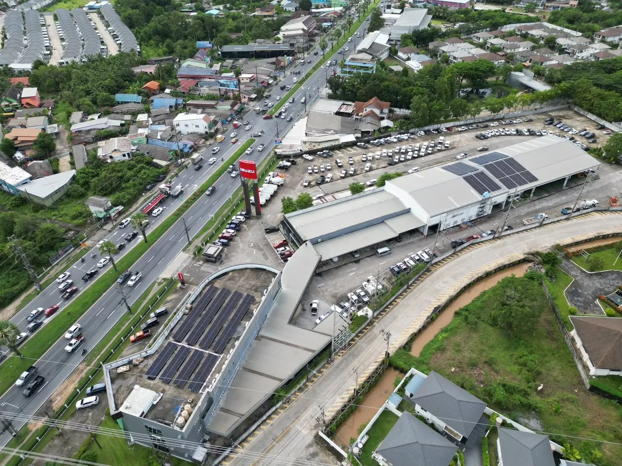 ติดตั้งโซลาร์เซลล์เชิงพาณิชย์ อีซูซุอันดามันเซลส์ ภูเก็ต ภาพที่ 1